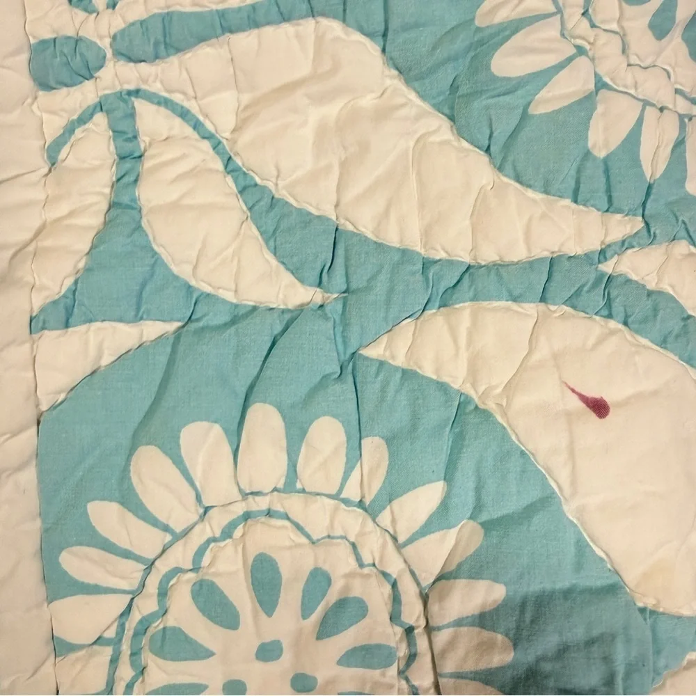Pottery Barn beautiful turquoise
